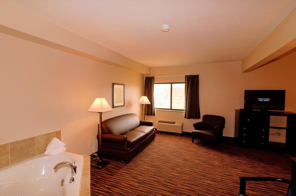 Cobblestone Inn & Suites - Denison | Oak Ridge Kültér fotó