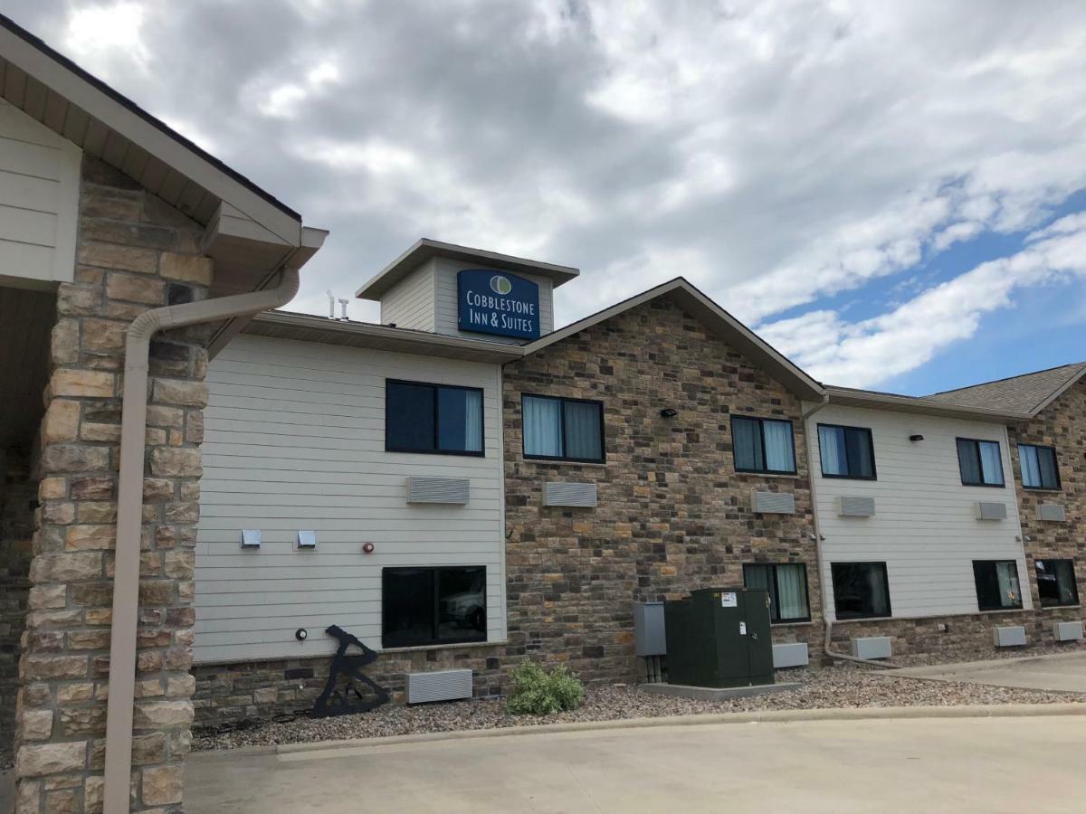 Cobblestone Inn & Suites - Denison | Oak Ridge Kültér fotó